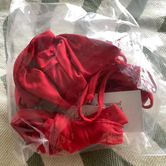 NWT l*space poppy halter top, red, D cup - Picture 6 of 9